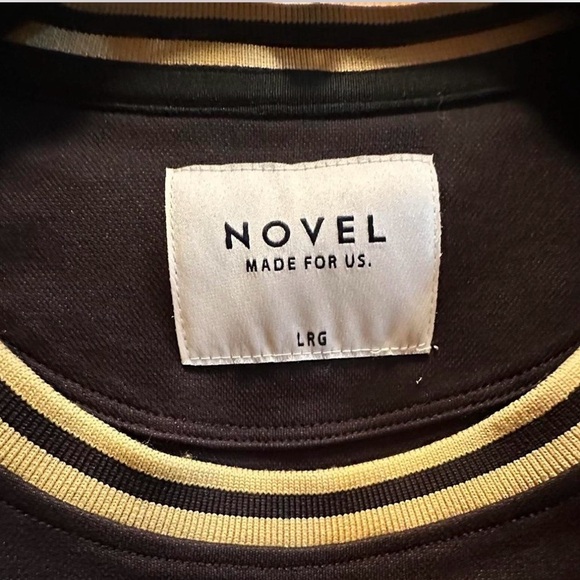 Novel the Brand Men’s Large Black Crew Neck Shirt - Picture 3 of 5